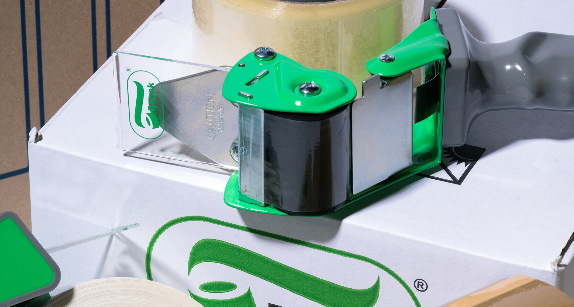 6. Aplicadores de Cinta de Empaque de Uso Rudo - Uso.png